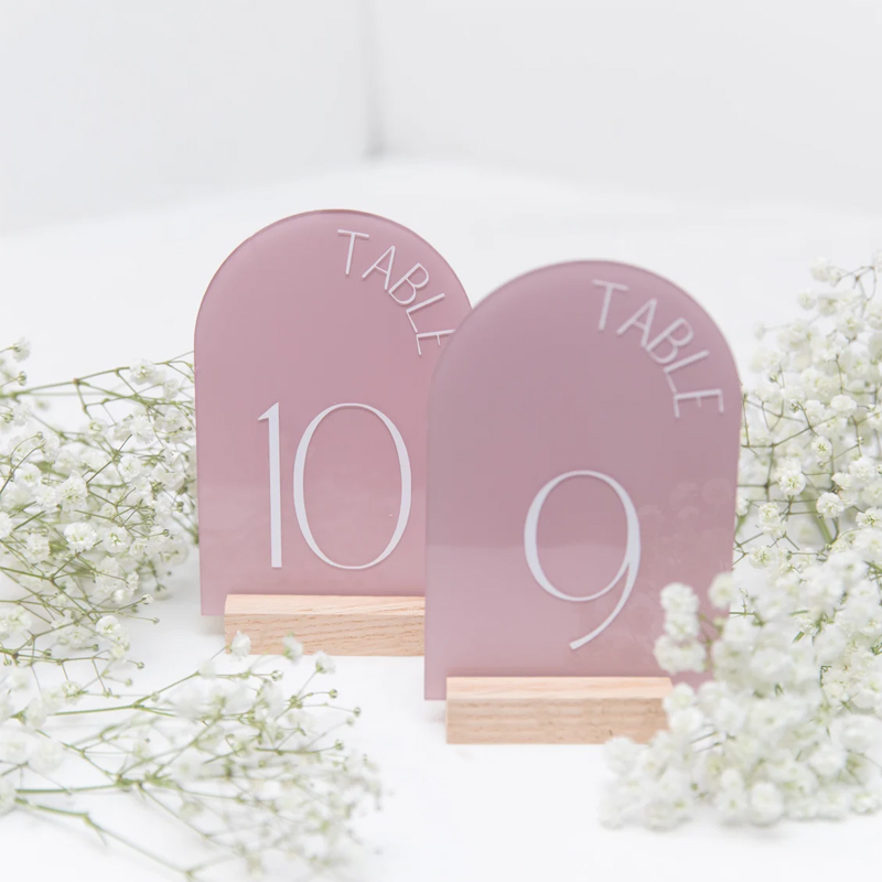 Cá Tính Sơn Lưng Acrylic Bàn C - đánh giá và giá Table Number Gold